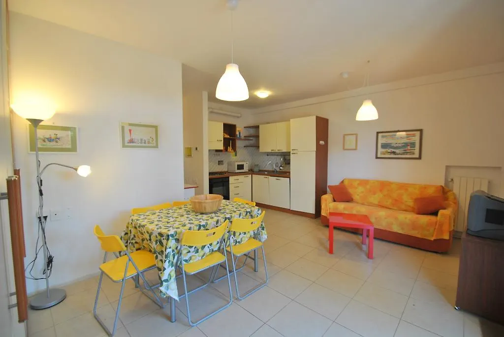 Villa Angolino Castiglioncello 0*,  Italien